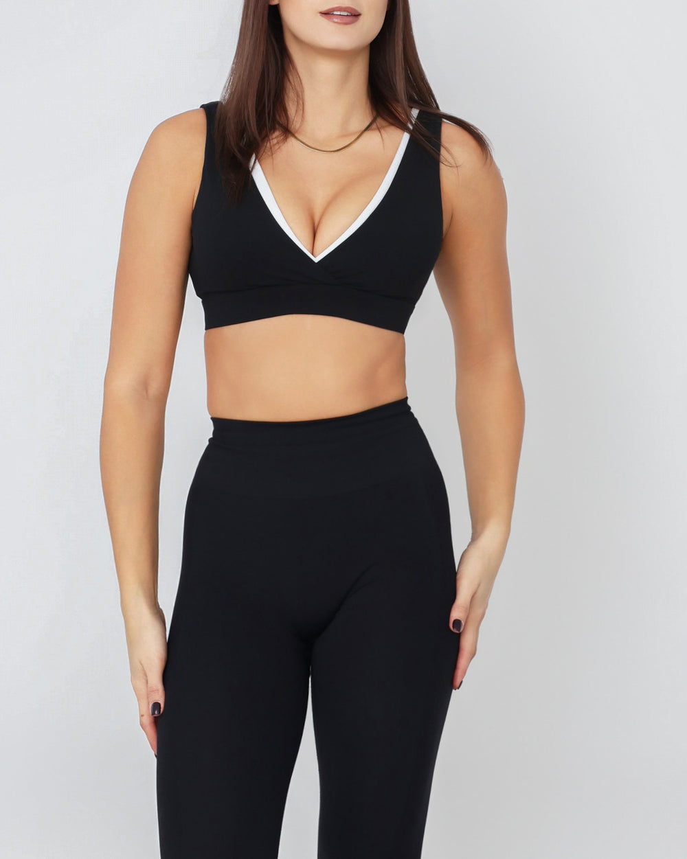 Legacy Ultimate V-Neck sports-bh